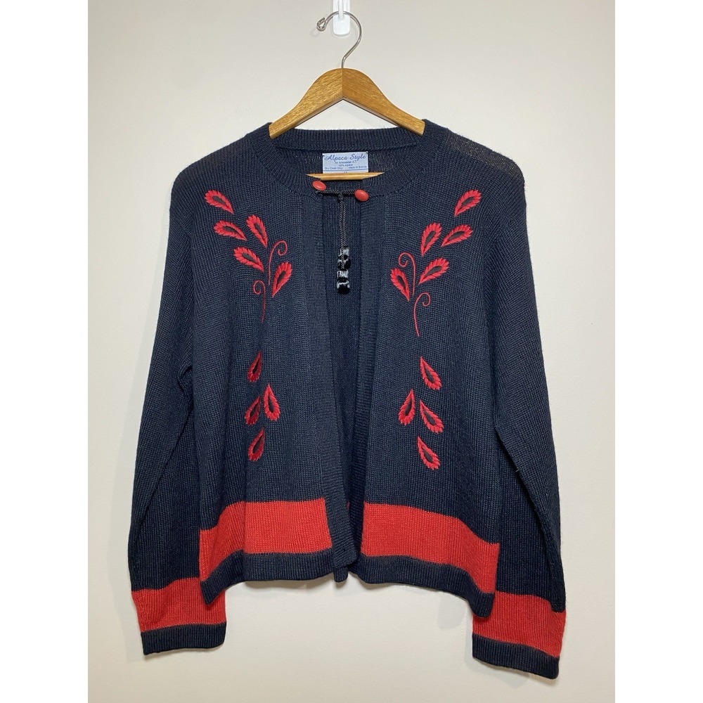 Alpaca Style By Artesanias AT Sweater Womens M Black Red 100% Alpaca Cardigan